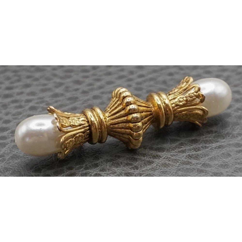 Vintage 80s 90s Brooch Gold Tone Faux Pearl Couture Runway Jewelry